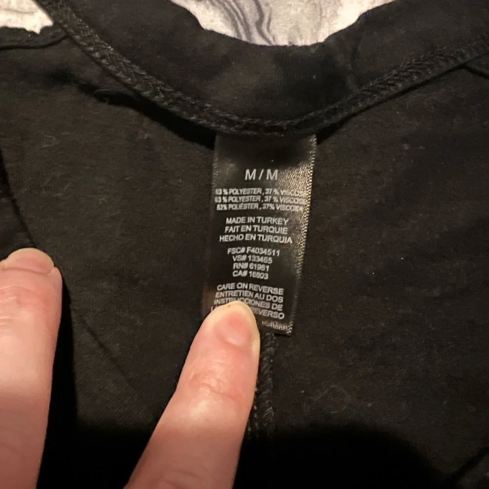 Blouses and dress shirts - Picture 5 of 11